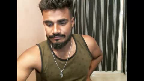 Snapshot of indianbull2023 chatting on 06.05.26 indian slim boy with big for u online show from 06.05.26