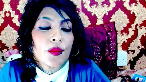 Snapshot of indiancatz2 chatting on 02.18.25 anusha online show from 02.18.25