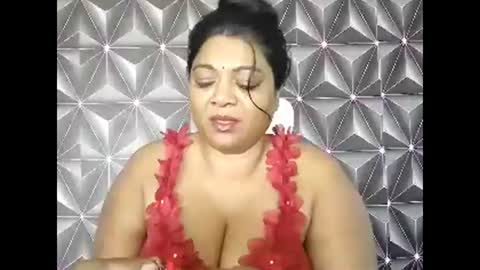 Snapshot of indiandelia chatting on 05.28.26 indiandelia online show from 05.28.26