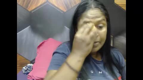 Snapshot of indiandeluxe chatting on 11.11.25 indiandeluxe online show from 11.11.25