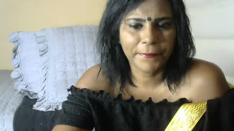 Snapshot of indiandreams_ chatting on 07.10.26 Palavi online show from 07.10.26
