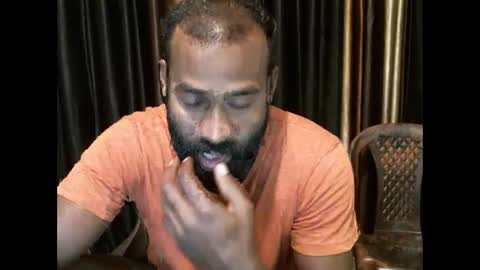 Snapshot of indianh chatting on 02.15.25 indian hairy online show from 02.15.25