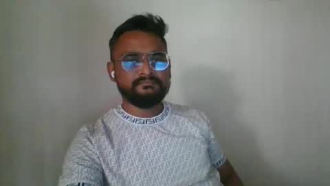 Snapshot of indianlover1433 chatting on 02.01.25 Indian lover online show from 02.01.25