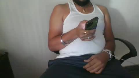 Snapshot of indianlover1433 chatting on 02.07.25 Indian lover online show from 02.07.25