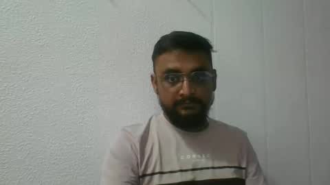 Snapshot of indianlover1433 chatting on 09.10.25 Indian lover online show from 09.10.25