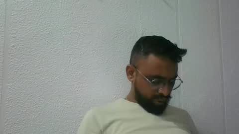 Snapshot of indianlover1433 chatting on 09.24.25 Indian lover online show from 09.24.25