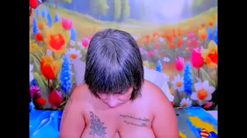 Snapshot of indianroxy27 chatting on 04.30.26 indianroxy27 online show from 04.30.26