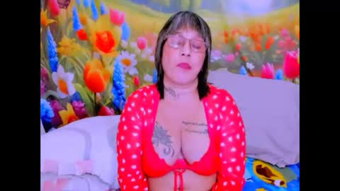 Snapshot of indianroxy27 chatting on 04.30.26 indianroxy27 online show from 04.30.26