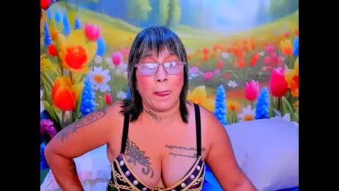 Snapshot of indianroxy27 chatting on 05.09.26 indianroxy27 online show from 05.09.26