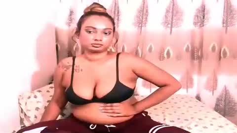 Snapshot of indiansecretlove20 chatting on 01.22.25 goddess online show from 01.22.25