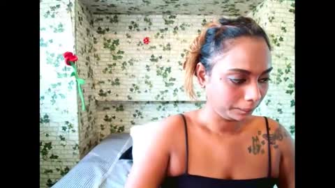 Snapshot of indiansecretlove20 chatting on 02.28.25 goddess online show from 02.28.25