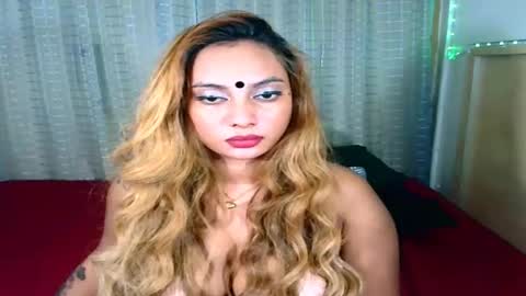 Snapshot of indiansecretlove20 chatting on 10.14.25 goddess online show from 10.14.25