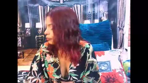 indiansexyass4u2luv online show from 06.08.26
