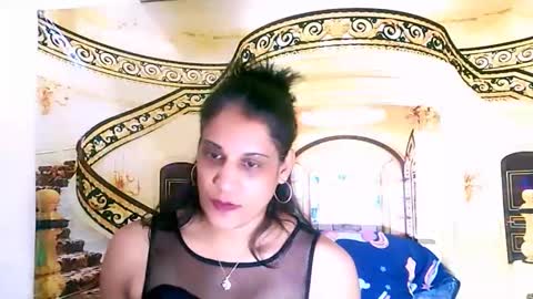 Snapshot of indiansexysmyle chatting on 09.22.25 Azi online show from 09.22.25