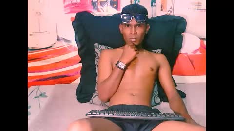 Snapshot of indianthuggin chatting on 11.04.25 BabyFace online show from 11.04.25
