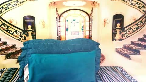 Snapshot of indianyummy chatting on 02.28.25 Kajol online show from 02.28.25