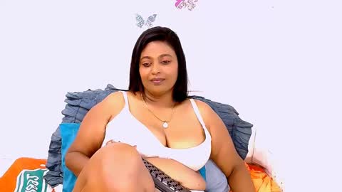 Snapshot of indianyummy chatting on 03.11.25 Kajol online show from 03.11.25