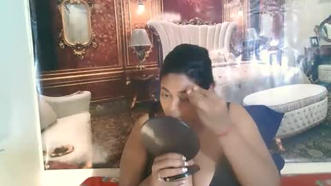 Snapshot of indianyummy chatting on 09.10.25 Kajol online show from 09.10.25