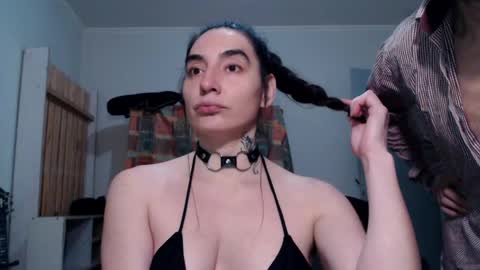 IndioandLuliXXX online show from 05.18.26