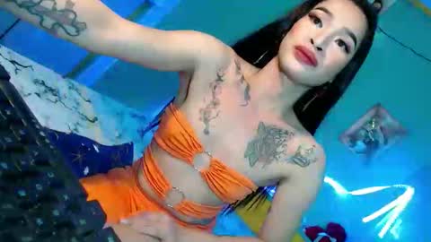 Snapshot of indra_mae chatting on 04.21.26 Mae online show from 04.21.26