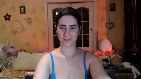 Snapshot of inelika chatting on 03.10.25 Inna online show from 03.10.25