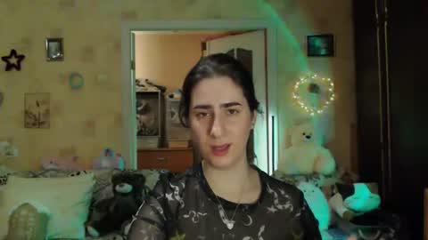 Snapshot of inelika chatting on 09.12.25 Inna online show from 09.12.25