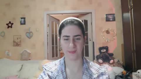 Snapshot of inelika chatting on 09.21.25 Inna online show from 09.21.25