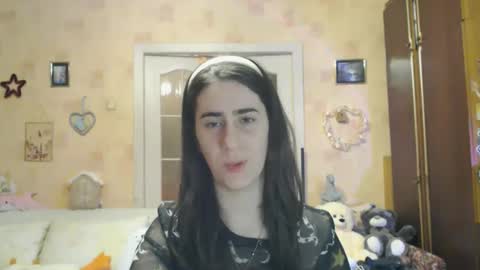 Snapshot of inelika chatting on 10.18.25 Inna online show from 10.18.25