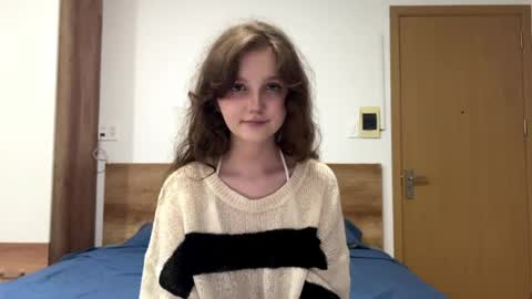 Snapshot of inellheinen chatting on 05.23.26 Viola online show from 05.23.26