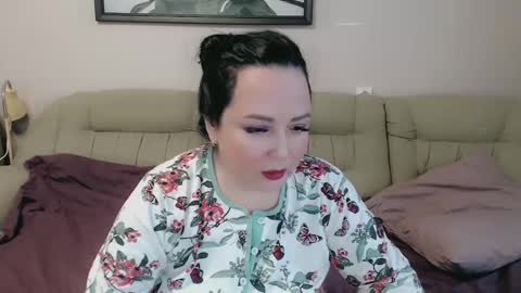 Snapshot of infinity_loveliness chatting on 12.30.24 Infinity online show from 12.30.24