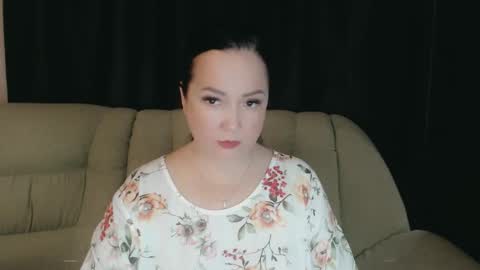 Snapshot of infinity_loveliness chatting on 10.05.25 Infinity online show from 10.05.25