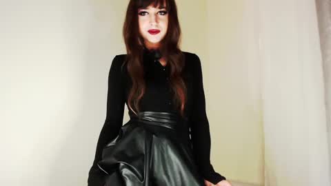 Snapshot of infinity_of_love chatting on 12.11.24 Jeremy online show from 12.11.24