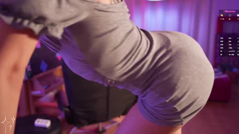 Snapshot of informal_ chatting on 02.07.25 MAL ---  online show from 02.07.25