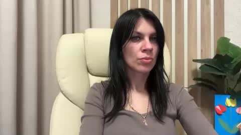 Snapshot of injaathome chatting on 04.19.26 InjaAtHome online show from 04.19.26