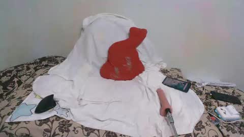 Snapshot of ink_bella chatting on 12.04.24 ink bella online show from 12.04.24