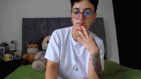 Snapshot of inkedgoddess58 chatting on 06.25.26 lyan onlyfans n linda online show from 06.25.26