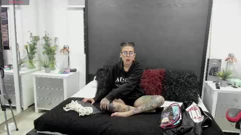 inkedsinners_ online show from 06.17.26