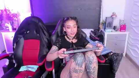 inkedsinners_ online show from 06.19.26