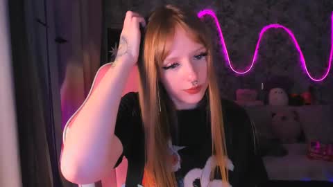 Snapshot of inma_lewdness chatting on 12.12.24 Grace online show from 12.12.24