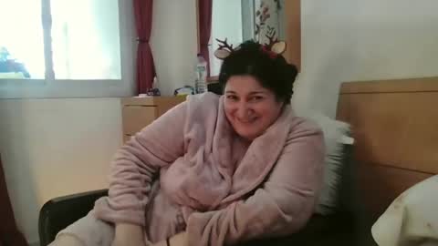 Snapshot of inna46_ chatting on 12.19.24 inna46_ online show from 12.19.24