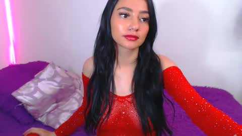 Snapshot of innocent_fox chatting on 03.11.26 Abril online show from 03.11.26