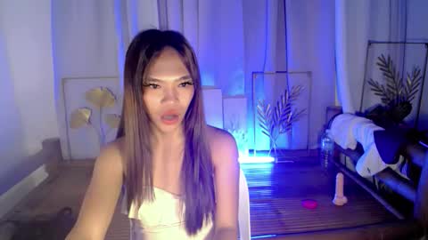 Snapshot of innocent_lover_ziaxx chatting on 03.26.26 your zia online show from 03.26.26