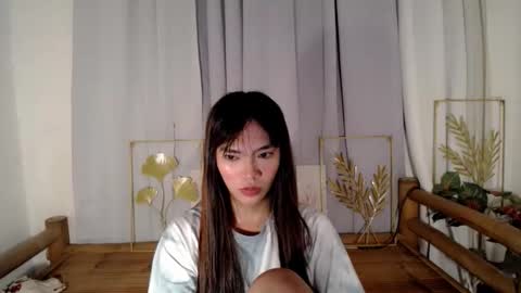 Snapshot of innocent_lover_ziaxx chatting on 05.14.26 your zia online show from 05.14.26