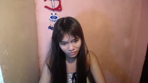 Snapshot of innocent_lover_ziaxx chatting on 05.22.26 your zia online show from 05.22.26