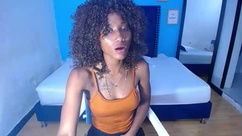 Snapshot of innocent_sexybaby chatting on 10.13.25 innocent_sexybaby online show from 10.13.25