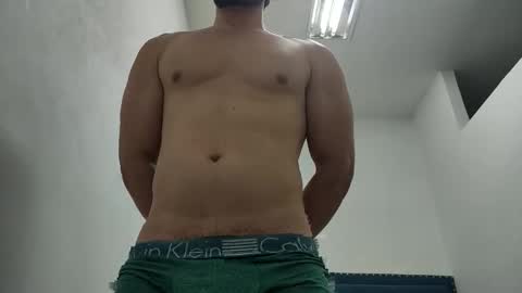 Snapshot of insistente chatting on 01.06.26 INSTAGRAM camilodlx online show from 01.06.26