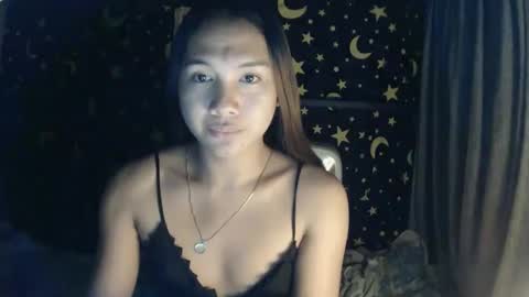 Snapshot of insulting_whoreifica chatting on 01.22.25 MAXINE online show from 01.22.25