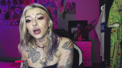 Insunnity666 online show from 12.29.24