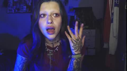 Insunnity666 online show from 09.10.25