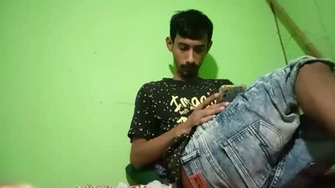 Snapshot of interne8famous chatting on 10.05.25 interne8famous online show from 10.05.25